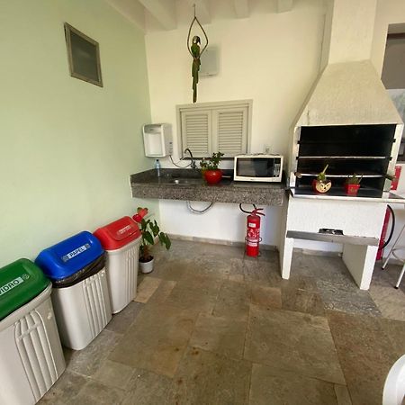 Pousada Pe Na Areia Гуаружа Экстерьер фото